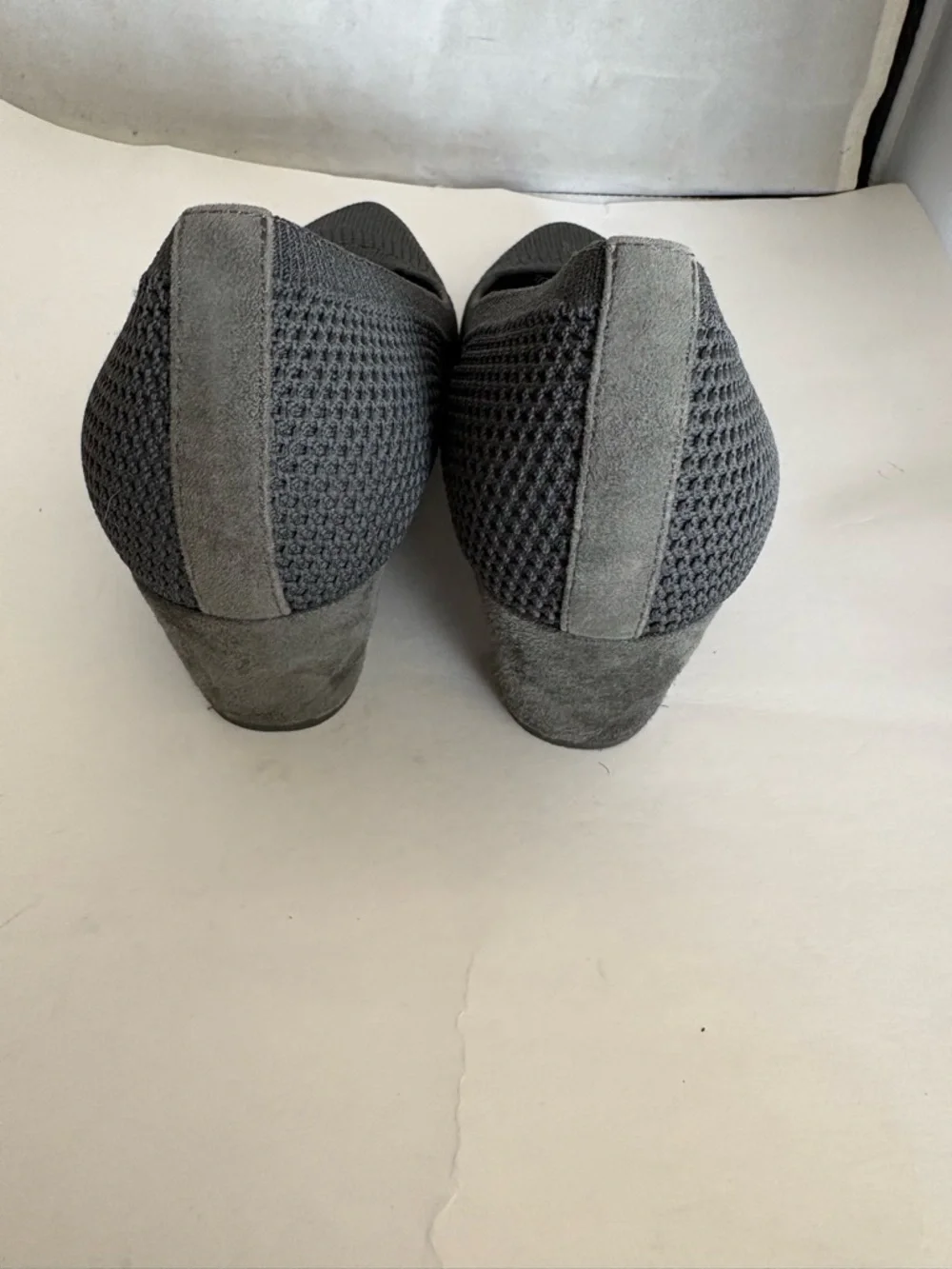 Eileen Fisher Kiss Gray Knit Pointed-Toe Slip-On Pumps 7.5